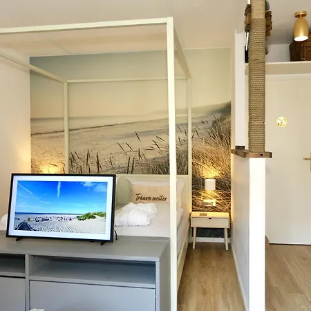 Deine Strandburg Juist